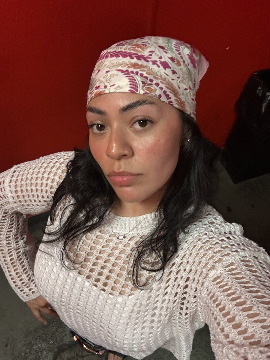 thisalondra's tweet photo. 🍓 https://t.co/ZJ30LpwQF6