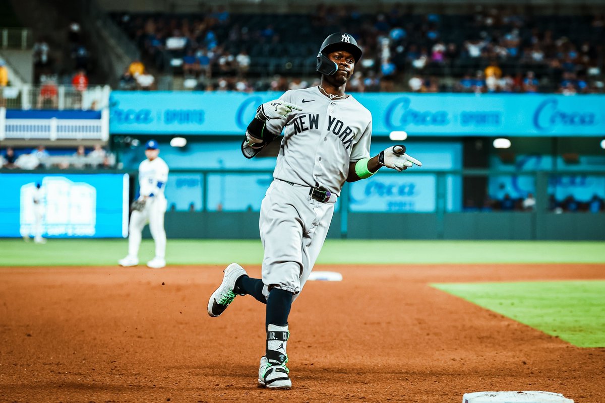 New York Yankees tweet media