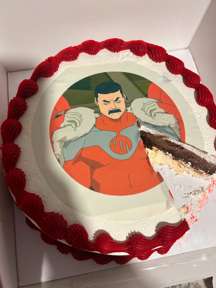 ultrathragg's tweet photo. Thragg cake is here so now my dreams of having his big, juicy tits in my mouth have been realized https://t.co/PFN71LAQBq