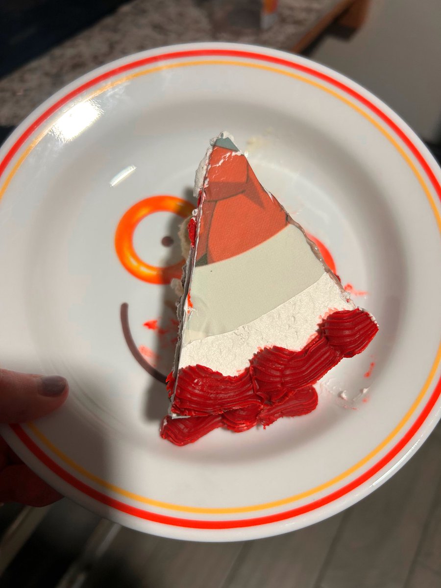 ultrathragg's tweet photo. Thragg cake is here so now my dreams of having his big, juicy tits in my mouth have been realized https://t.co/PFN71LAQBq