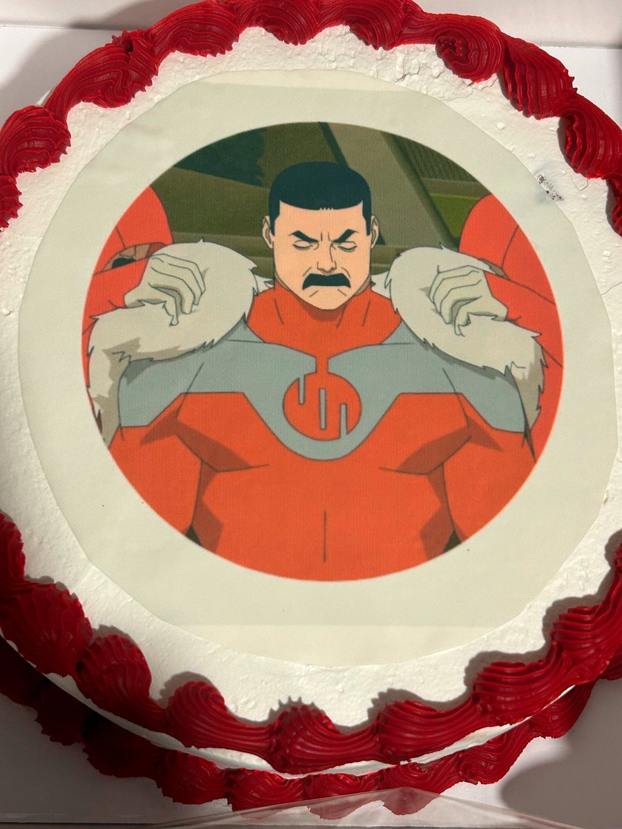 ultrathragg's tweet photo. Thragg cake is here so now my dreams of having his big, juicy tits in my mouth have been realized https://t.co/PFN71LAQBq