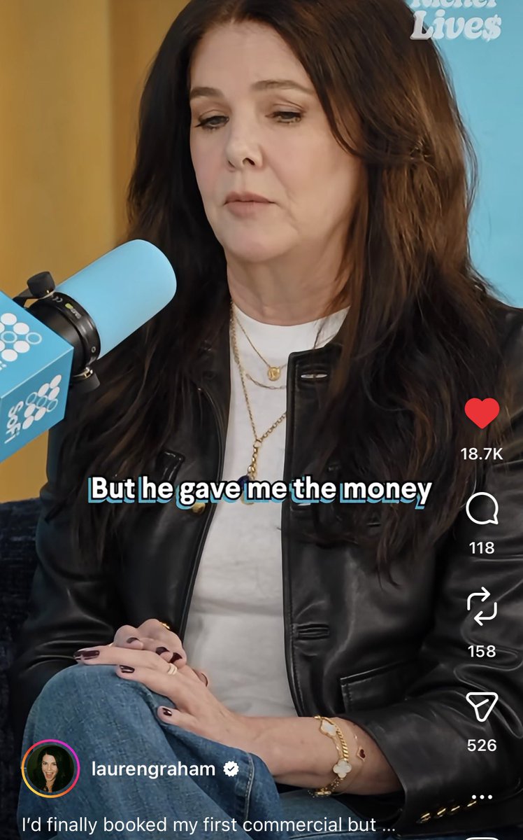 CurrentGilmore's tweet photo. Lauren Graham really is Lorelai Gilmore!!!! 🤯 https://t.co/1Mvcrg66Wo