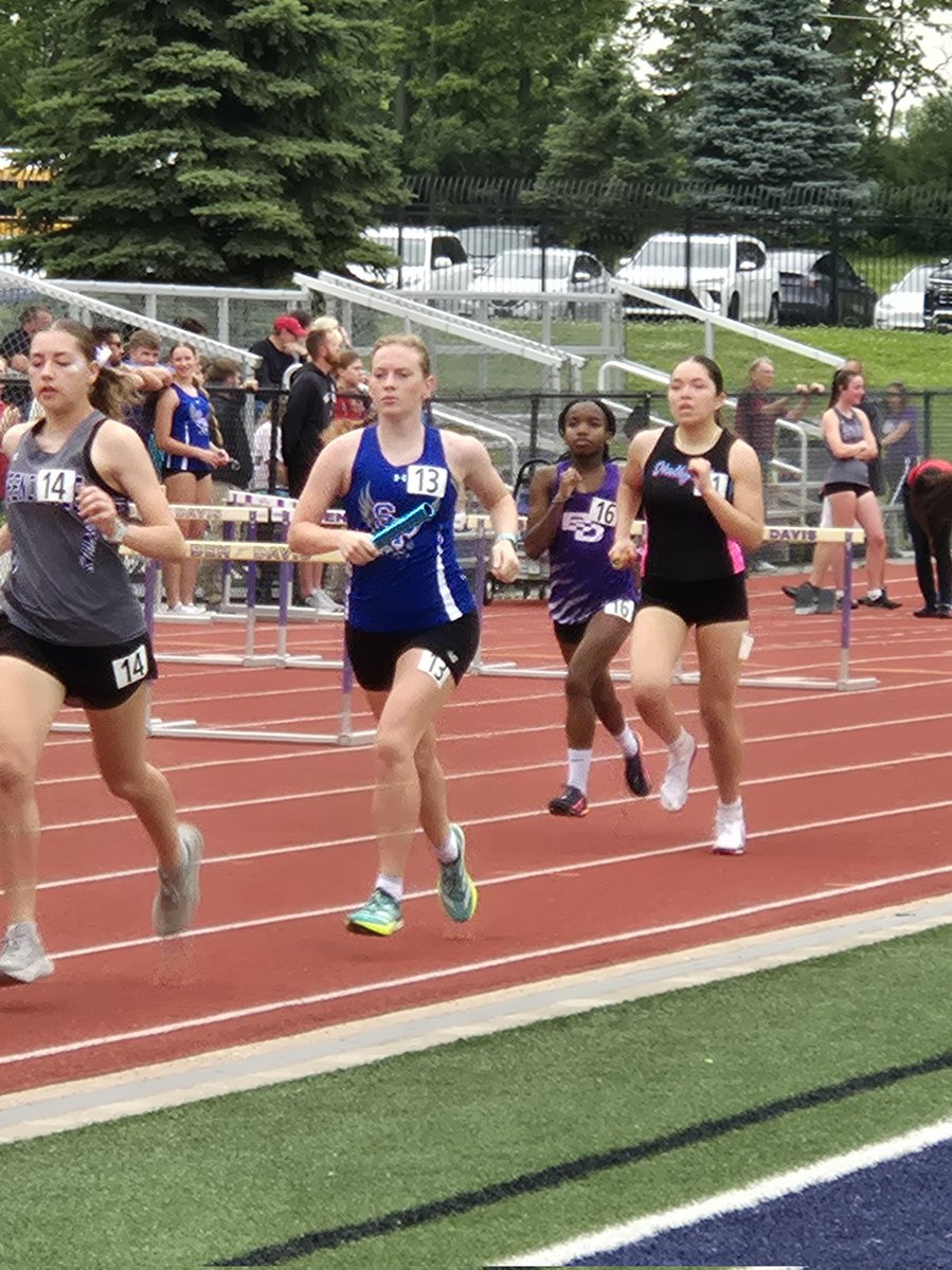 SHSTFXC's tweet photo. What a night!! Lady Bears finished 15th at Regionals (of 28 teams)! 🏃‍♀️
4x800 - Season best 10:13.4, 8th place
100H - S O'Connor 5th (15.44)
4x100 - Season best 50.47, 11th
300H - S O'Connor 2nd, SHS RECORD (45.57)
800 - M Robbins 10th (2:26.86) 
4x400 - 8th, 4:06.77, SHS RECORD https://t.co/hS7NqoBTHd