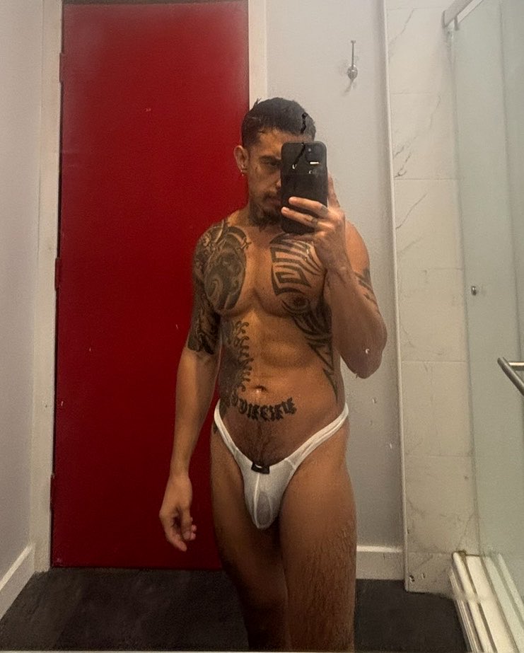 MexicanPapiXXX's tweet photo. Thick in all the right places 😌 https://t.co/ft5W1WFfoO