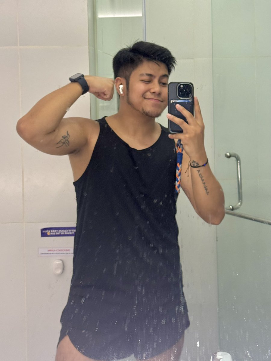 MackeyPan's tweet photo. Day 1 uli 🥹 https://t.co/F5fZO4eiOx