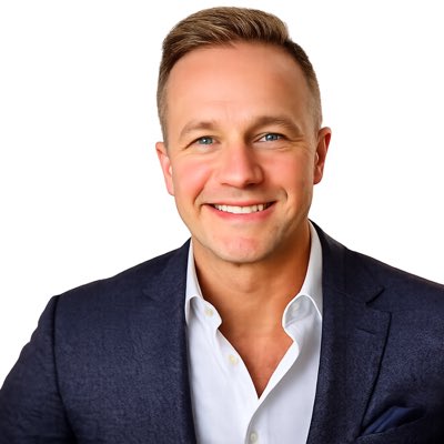somdloans's tweet photo. #NewProfilePic https://t.co/Hu93V6xOg6