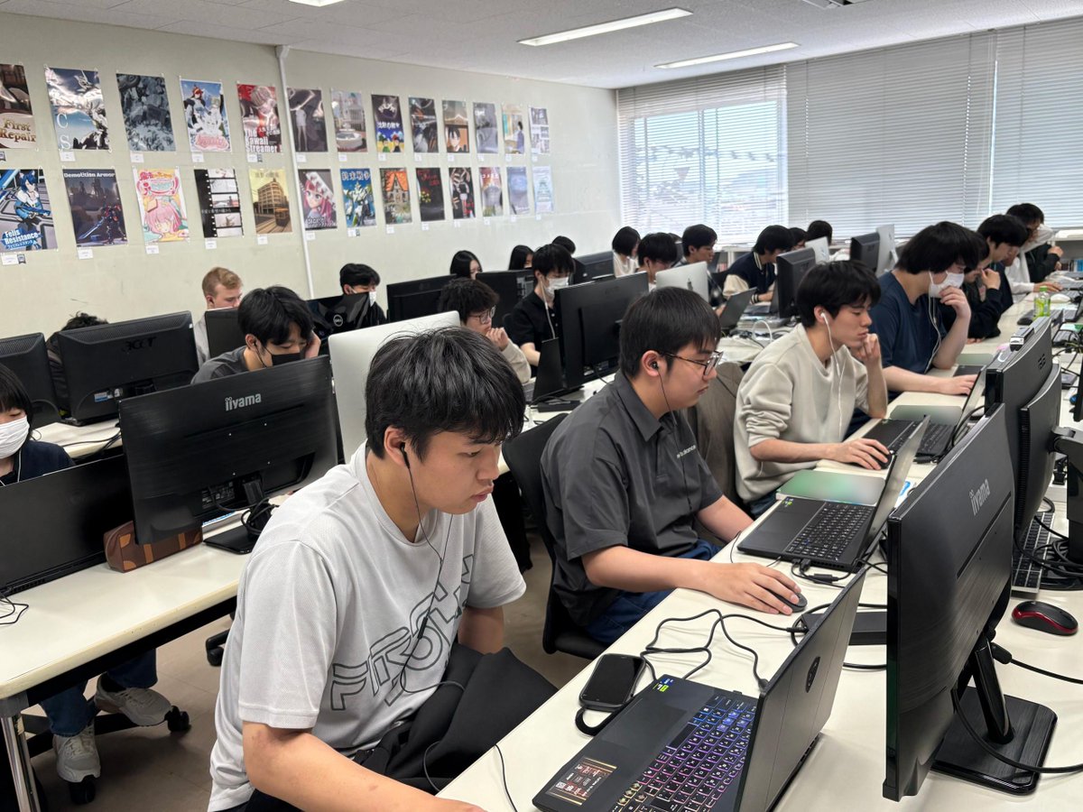 art_design_jpn's tweet photo. #ゲーム・CG科 担任の大槻です💻
本日は1年生の授業『MOS演習』の様子を紹介します！

Microsoft Office Specialist（MOS）
Wordの検定取得に向けて学習しています！✏️
全員合格できるよう、一歩ずつ頑張っていきましょう！✨💪

#国際アートアンドデザイン大学校 #3dcgデザイナー #クリエイターになりたい #なりたい自分 #好きなことを仕事に #クリエイティブな仕事 #心を動かす #モ��ションデザイナー #3dアニメーション