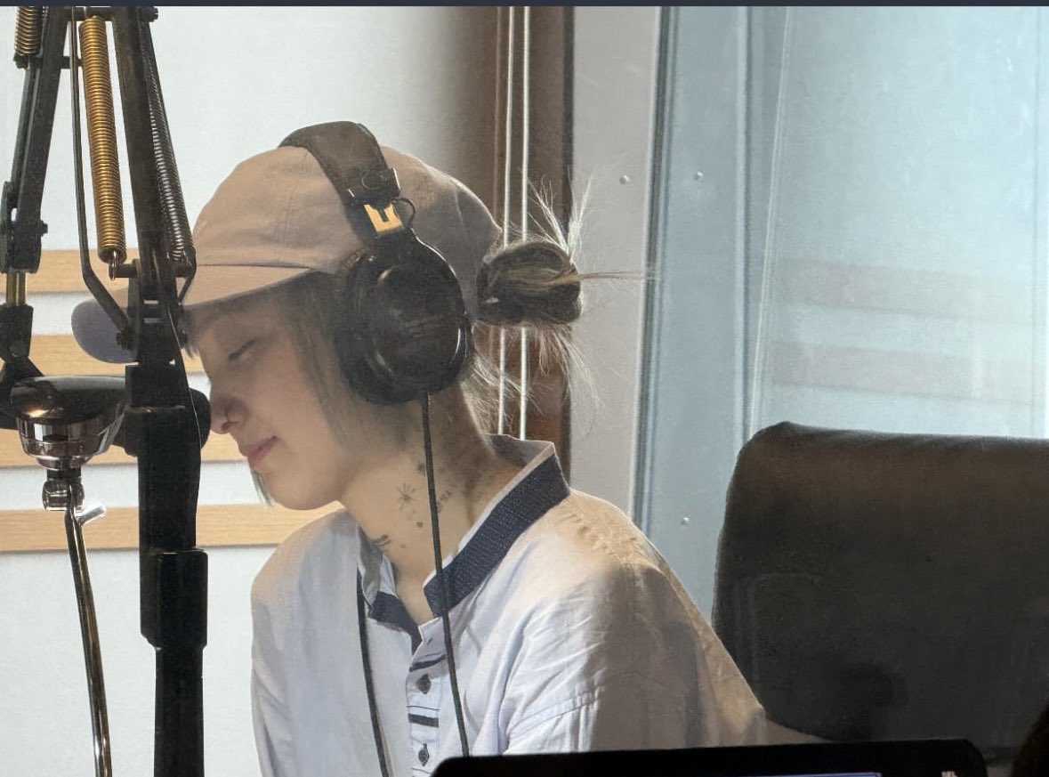 Chill_beans_fan's tweet photo. モニがフランス軍のミリタリー古着を着てて驚き😮
めっちゃ似合うな！ https://t.co/K6XUzCH9o4