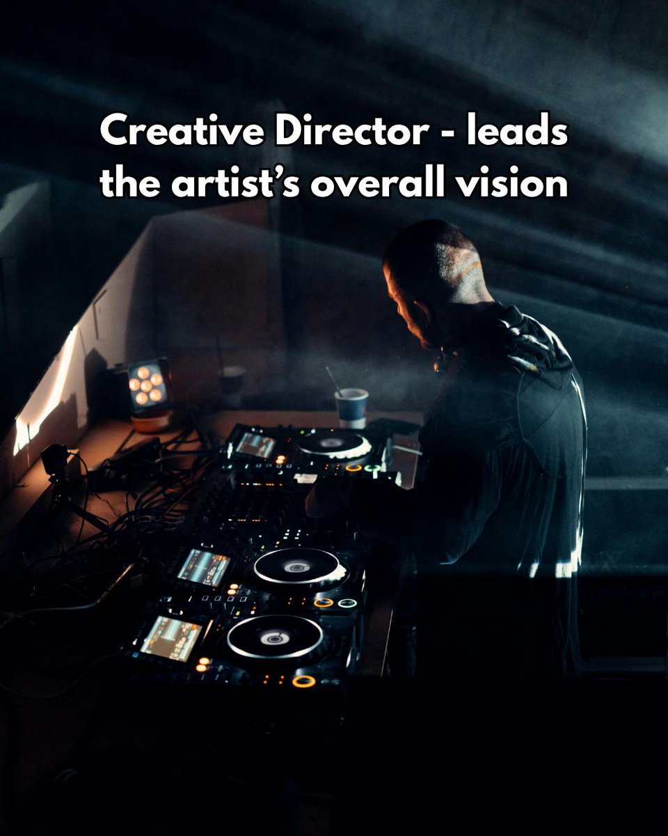 EtheliaRecords's tweet photo. The music industry is more than just artists 🎶

From A&amp;R and tour managers to merch, marketing, and creative teams, there are so many behind-the-scenes careers people don’t know about 👀

Learn more: https://t.co/DsuhRHQcfC 

#MusicIndustry #MusicCareers https://t.co/F2pLwDMMCx