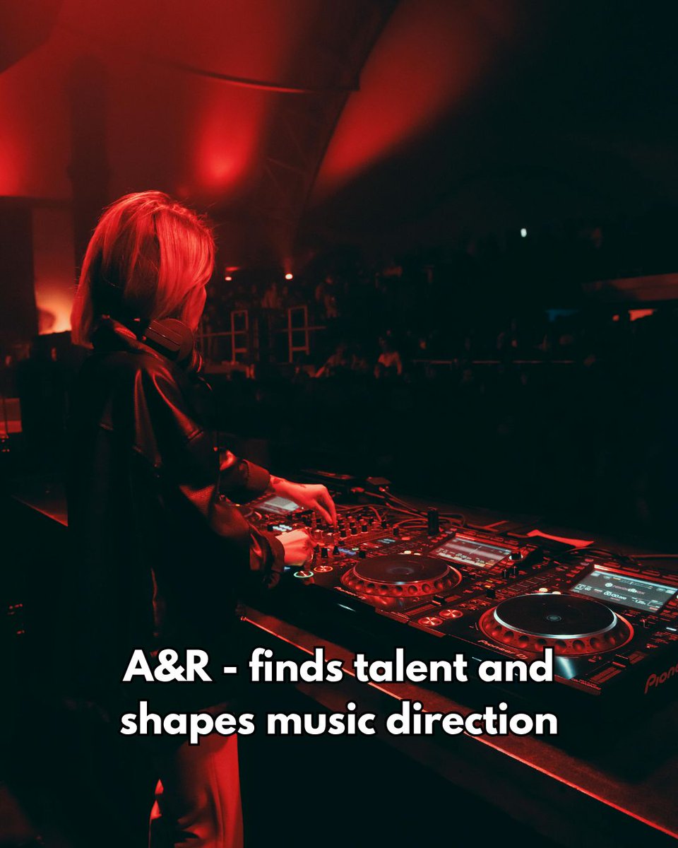EtheliaRecords's tweet photo. The music industry is more than just artists 🎶

From A&amp;R and tour managers to merch, marketing, and creative teams, there are so many behind-the-scenes careers people don’t know about 👀

Learn more: https://t.co/DsuhRHQcfC 

#MusicIndustry #MusicCareers https://t.co/F2pLwDMMCx