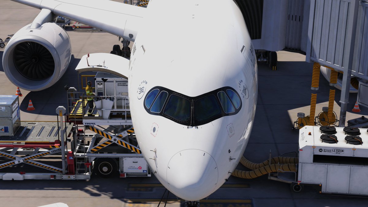 Wheezy63s's tweet photo. China Airlines
A350-900(B-18918)

Reshadeが最高すぎる。ほぼ現実。。。

#MSFS2024 #A350 #Reshade https://t.co/ElYYCgbwQo
