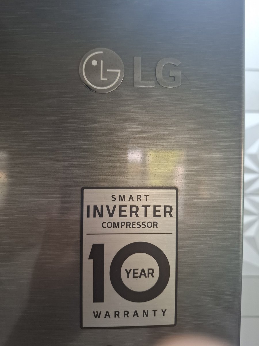 matrumangal's tweet photo. @LGE_Global @amazonIN complaint not solved inspite of repeated requests. Technicians gave poor service inspite of payment every visit. LG closed the request and offered 13 % discount voucher to buy new refrigerator.This is mere harassment. If not solved, will reach the court! https://t.co/shiOsEp7He