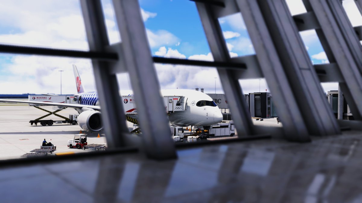 Wheezy63s's tweet photo. China Airlines
A350-900(B-18918)

Reshadeが最高すぎる。ほぼ現実。。。

#MSFS2024 #A350 #Reshade https://t.co/ElYYCgbwQo