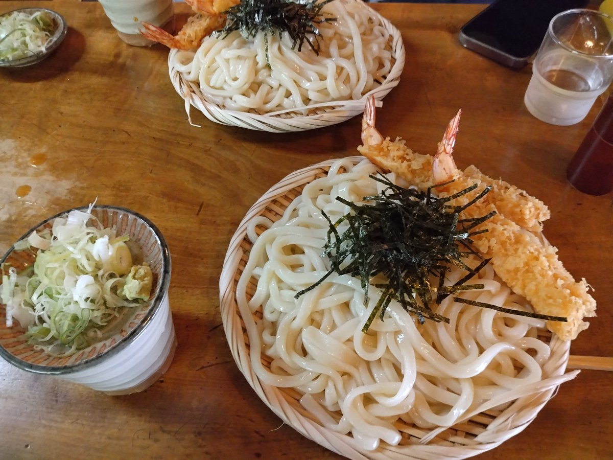ha_onsen's tweet photo. イケメン部長はんに天ざる多めゴチになりました https://t.co/noyVPnBHs1
