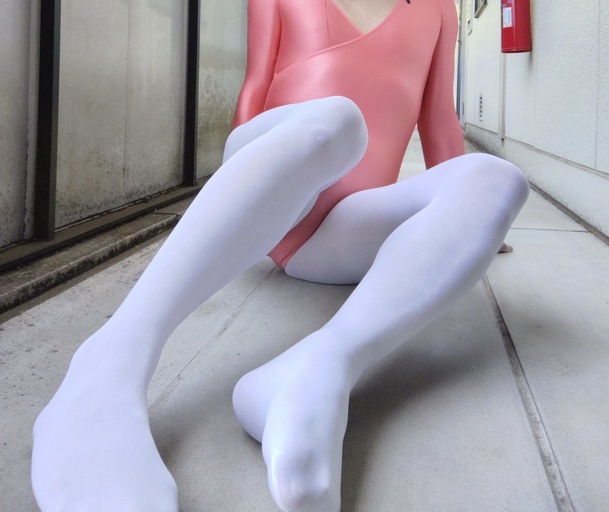 FebruaryNk2's tweet photo. #女装　#タイツ　
#pantyhose #crossdresser https://t.co/5VtOhNH9Ix