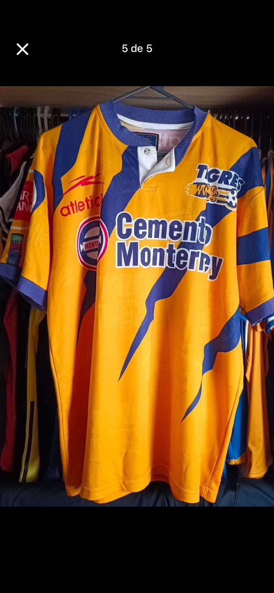 VENTATIGRES's tweet photo. 1997 talla L 
Roja xl 
1500 casa una https://t.co/8zXQabsDWo