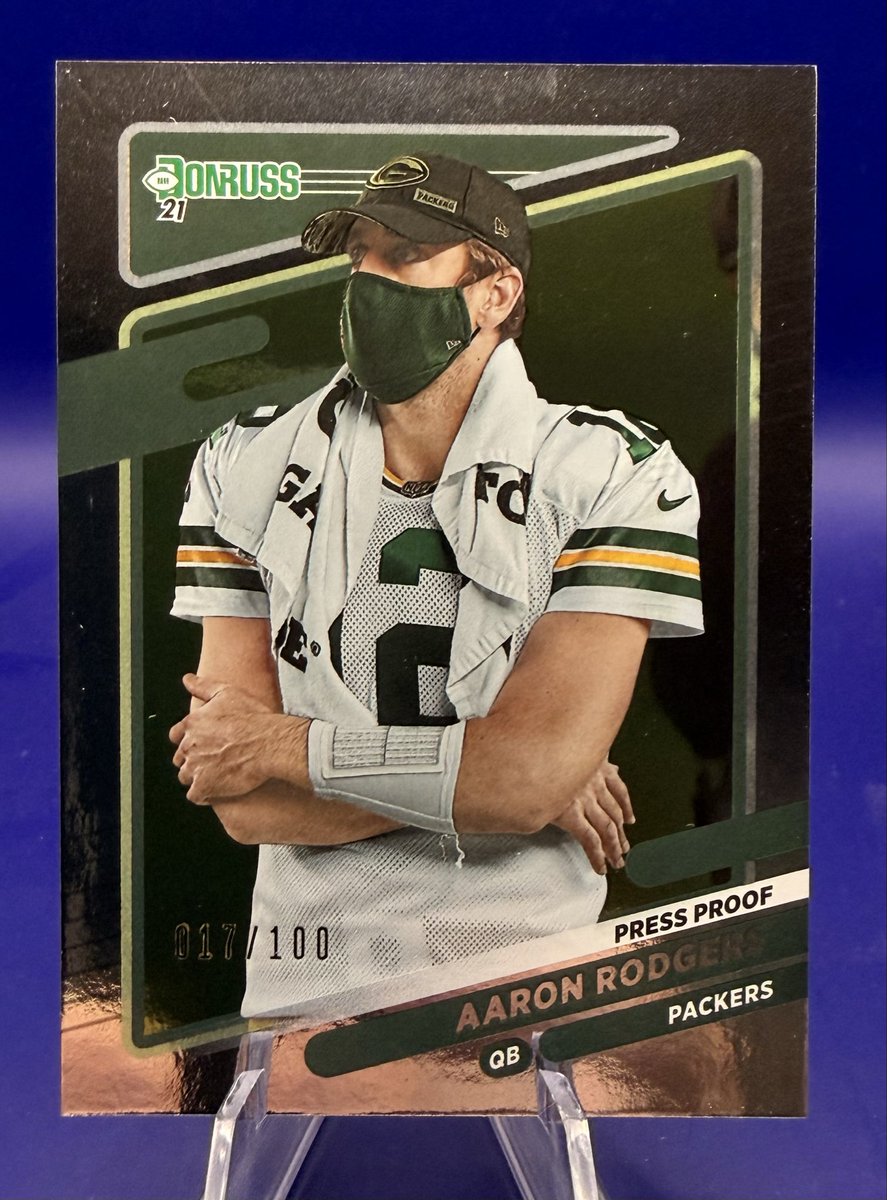 SellThenThink's tweet photo. 2021 Panini Donruss - Photo Variation Aaron Rodgers #155 Press Proof Silver /100 

$20 shipped https://t.co/MknLa1kWBn