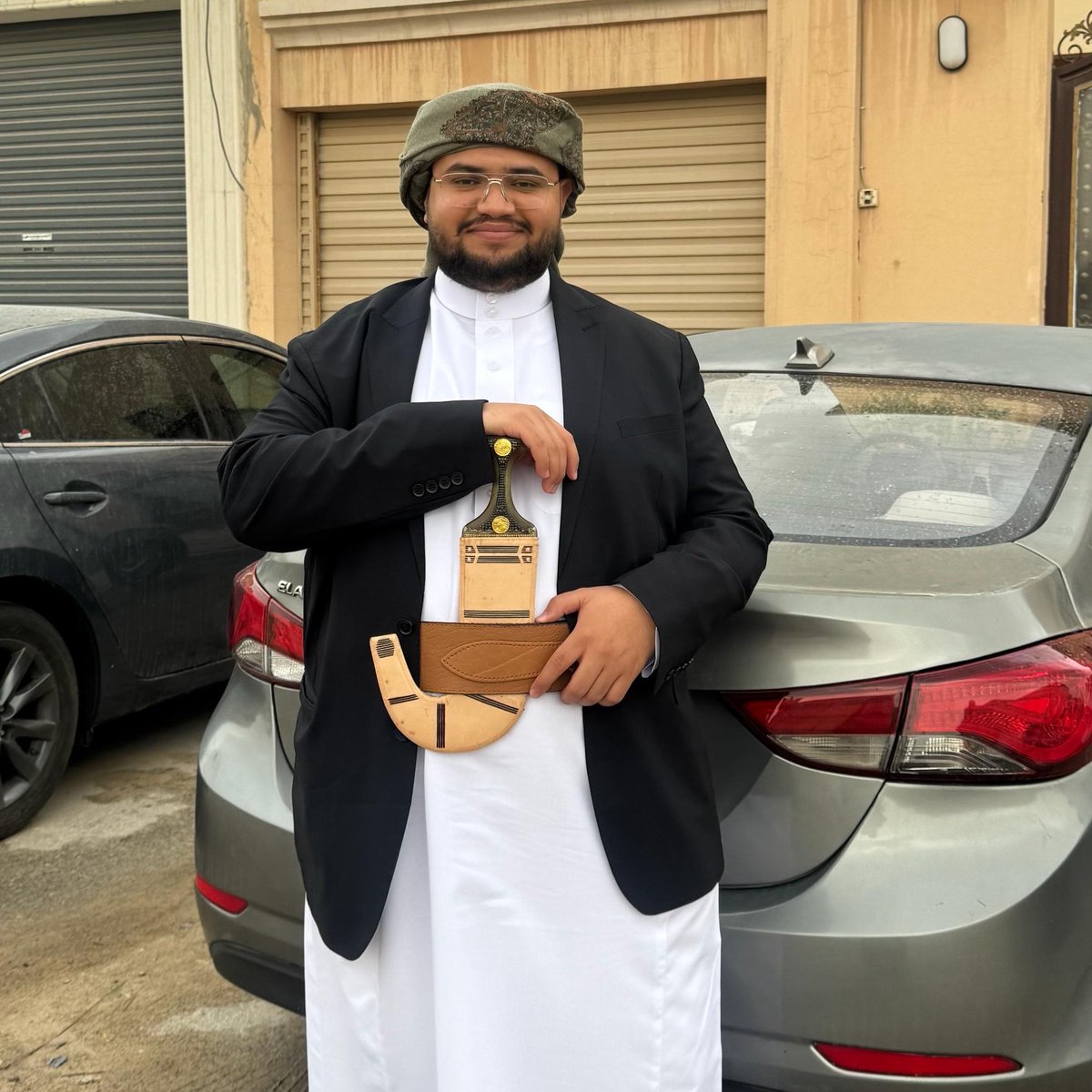 asem_exe's tweet photo. عيدكم مبارك وكل عام وأنتم بخير وتقبل الله منا ومنكم صالح الأعمال 🌹 https://t.co/qIgWacV9Um