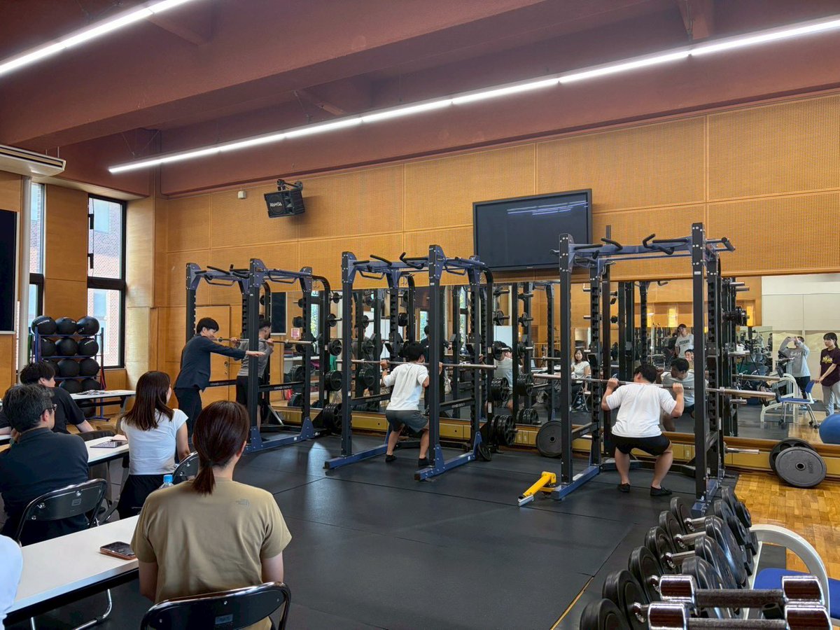 ValdJapan's tweet photo. 武庫川女子大学様にて、関西初となるworkshopを開催いたしました！

西海先生を講師にお迎えし、
•客観的データの価値
•Forceplate、特にCMJの各指標
•現場での活用法やトレーニング介入

などについてご講演いただきました。

対面ならでの、とてと充実した時間でした！ありがとうございました😊 https://t.co/4t47bHuOrI