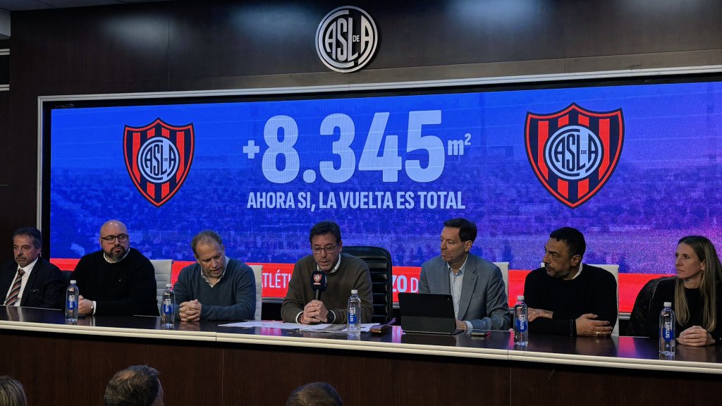 LaVozDelCuervo tweet media