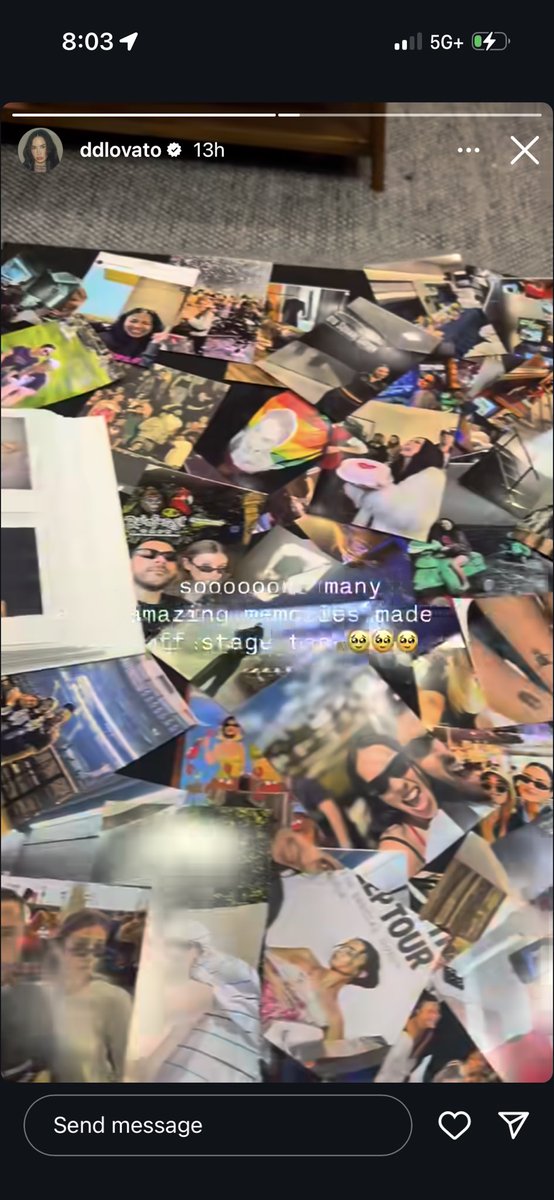 juanton711's tweet photo. Demi has a printed picture of me I cannot https://t.co/oT3y3EkW8k