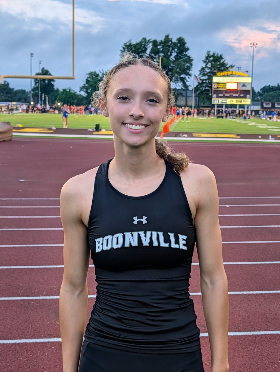 BHS_Boys_Track's tweet photo. ⚡⚡3 event State Qualifier ⚡⚡
AVA KELLEY
100m ,🚨Tied her school Record 12.07🚨
Long Jump
4x100 https://t.co/eCuVW5hDwd