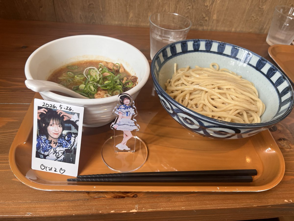 はる tweet media