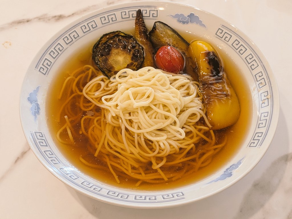 knbo0O's tweet photo. 今日の野菜焼き浸し、新しくパプリカとミニトマト追加
お昼ご飯に夏野菜冷やし中華 https://t.co/PtTulq8NRz