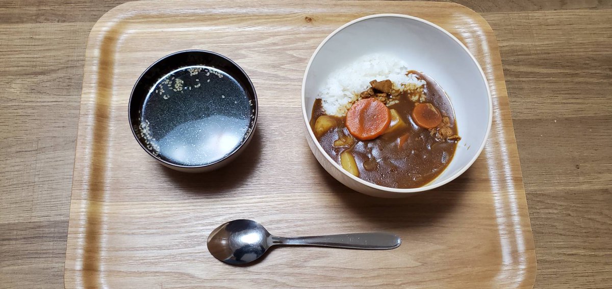 testerslab001's tweet photo. ＜札幌　就労継続支援B型事業所　テスターズラボ　麻生事業所＞
本日はカレーライスとワカメスープでした。
ようやく朝の肌寒さも落ち着いてきましたね。
過ごしやすい気温になってきたように感じます。
日中は20℃以上でまだ体が暑さに慣れていないので、水分補給して熱中症などに気を付けましょう！ https://t.co/MvWd7a6t9z