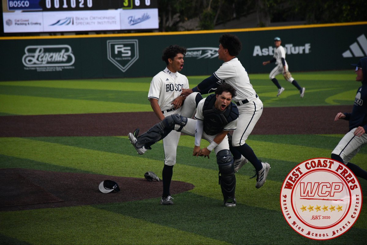 LA__WCP's tweet photo. “We stick as a team over here. We’re all dogs, we’re all going to put our effort to win.“

Defense delivers as Bosco returns to CIF-SS title game with win over Harvard-Westlake🏆

Story: https://t.co/ZfY1ZEG9vT https://t.co/mutSI8SdEP