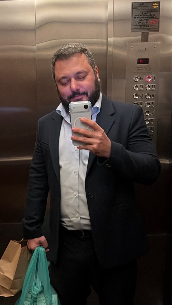 fabiocaracho's tweet photo. Volta para casa e para o X https://t.co/5aSJ1JHTmF
