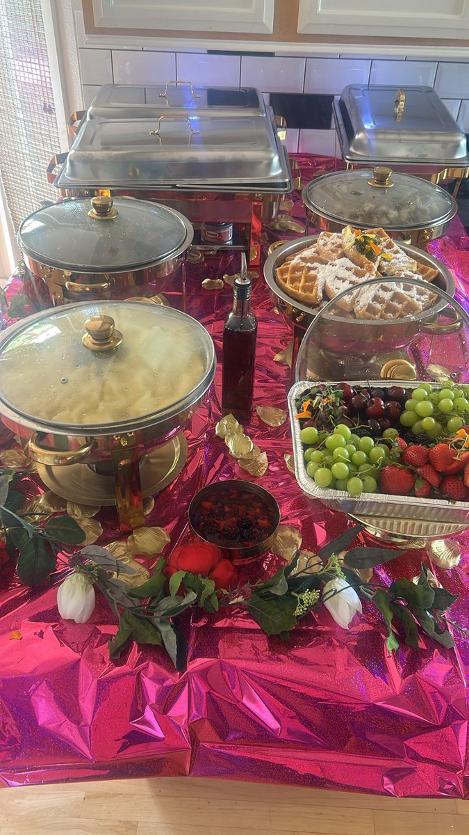 Chef_MiaDenise's tweet photo. Seattle catering… weddings, baby showers, corporate events, birthday parties, personal chef experience and so much more. Check out this Mother’s Day brunch I catered #2026 #BeBlessed https://t.co/93RcZdK8by