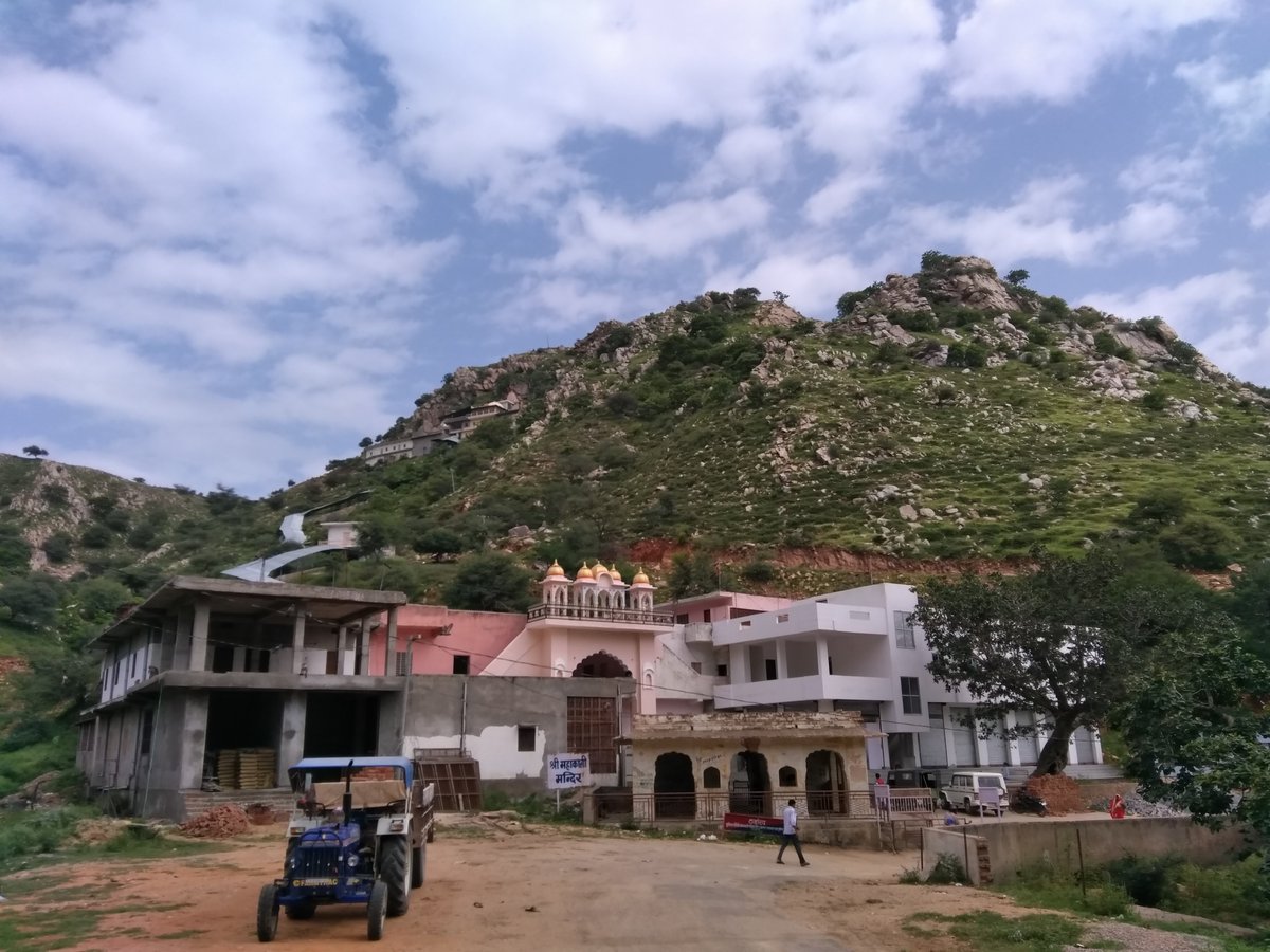SmprCity's tweet photo. Kalka Mata Mandir, Amarsar, Jaipur https://t.co/GoL6EU33Ul