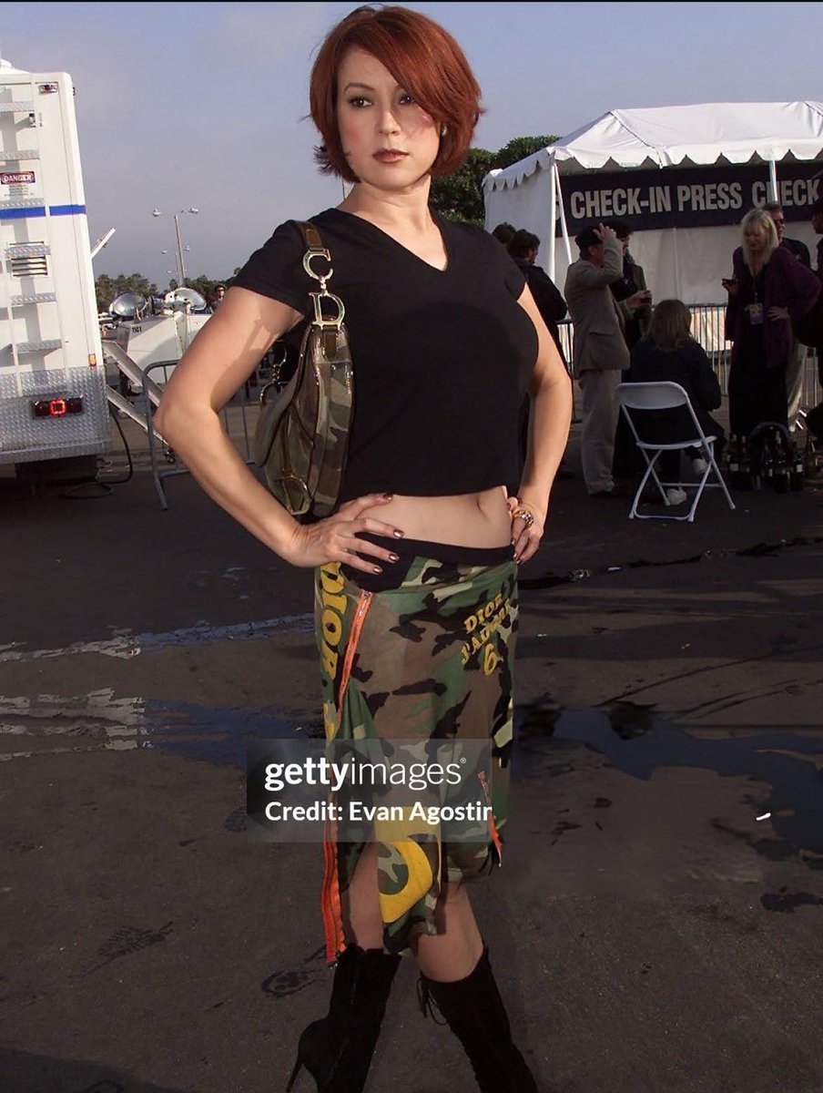whotfisjovana's tweet photo. Jennifer Tilly… the diva you are!!!! this outfit is not talked enough about and how cunty the camo actually is https://t.co/CHhrajhEDh