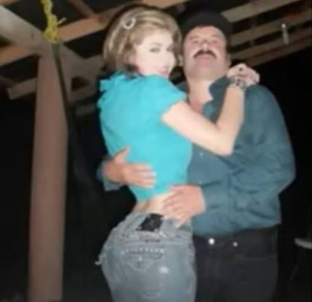 12REPORTES's tweet photo. mi vieja @Angieermss y yo en unos años más ✌🏻 https://t.co/zJ13H62UJ0