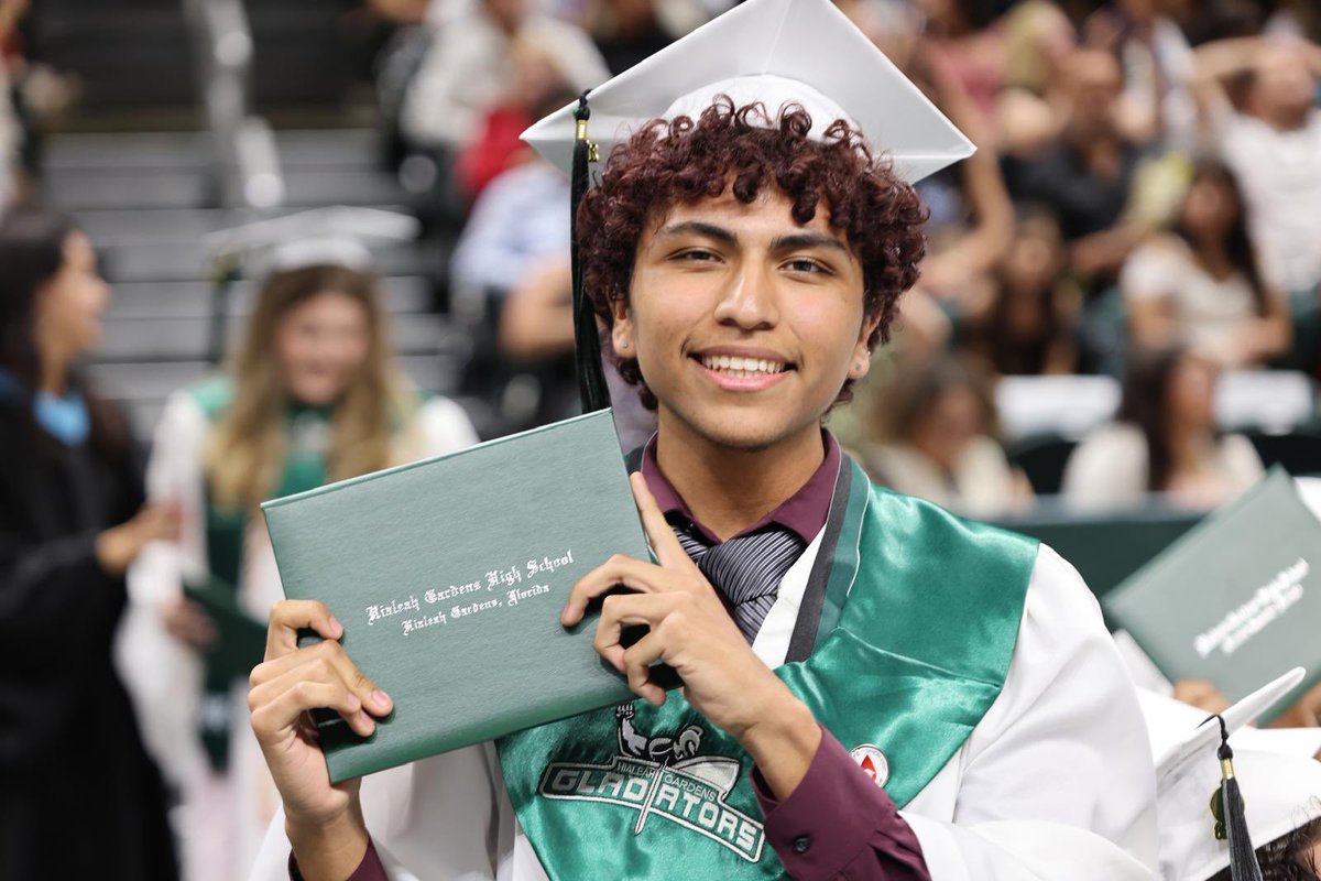 MDCPS's tweet photo. Congratulations to @hghs_gladiators’ #ClassOf2026! The energy at graduation was incredible from start to finish. A true celebration of hard work and achievement. What a memorable way to close out the night with an exceptional class ready to take on what’s next. #MDCPSGrad https://t.co/2wkrYRXBvt