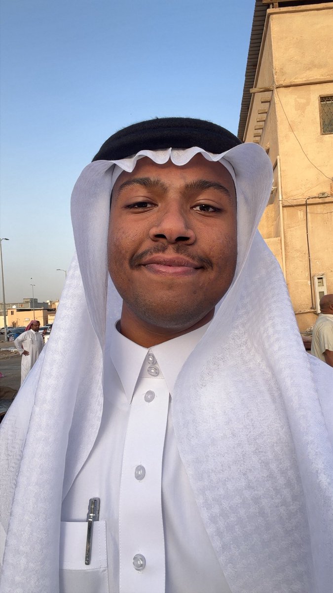 hmood143608's tweet photo. كل عام وانتم بخير 🤍 https://t.co/OiIgnQM4Mq