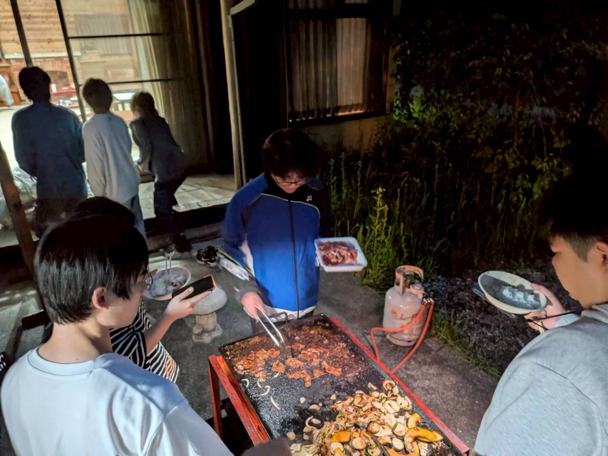 tanada_tu's tweet photo. 作業をバッチリこなしたあとのBBQは最高でした！ https://t.co/mPpglwr7uU