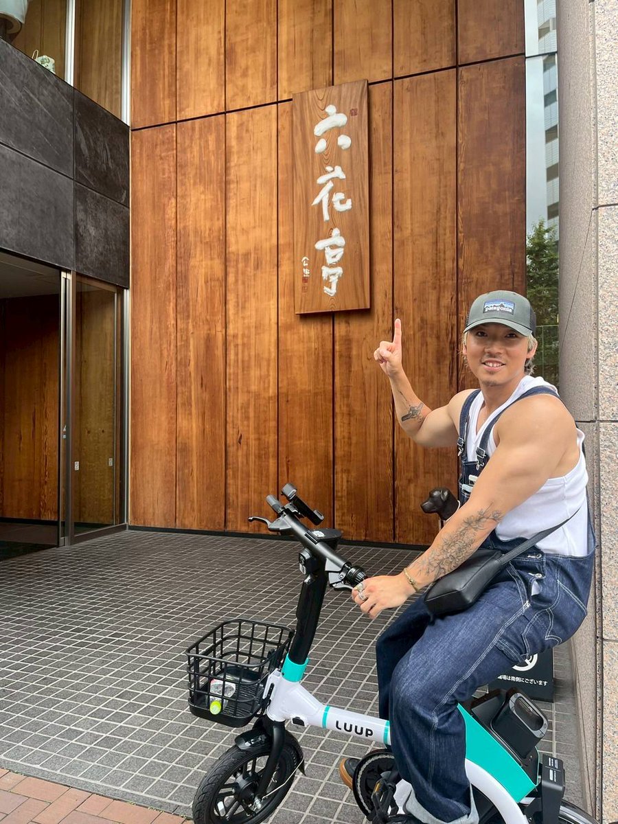 pupunga56comi's tweet photo. 腕スゴイ https://t.co/VvnURl1JSx