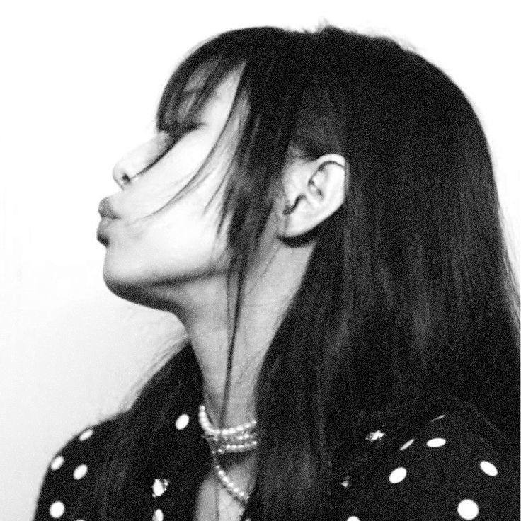 riri tweet media