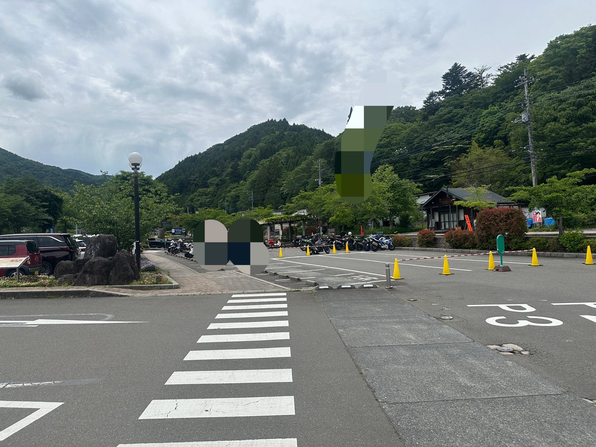 odaibapost's tweet photo. 道の駅どうしに到着するも、駐輪場のなかで自分以外は皆さん単車でした😅 https://t.co/LGGw54veGx