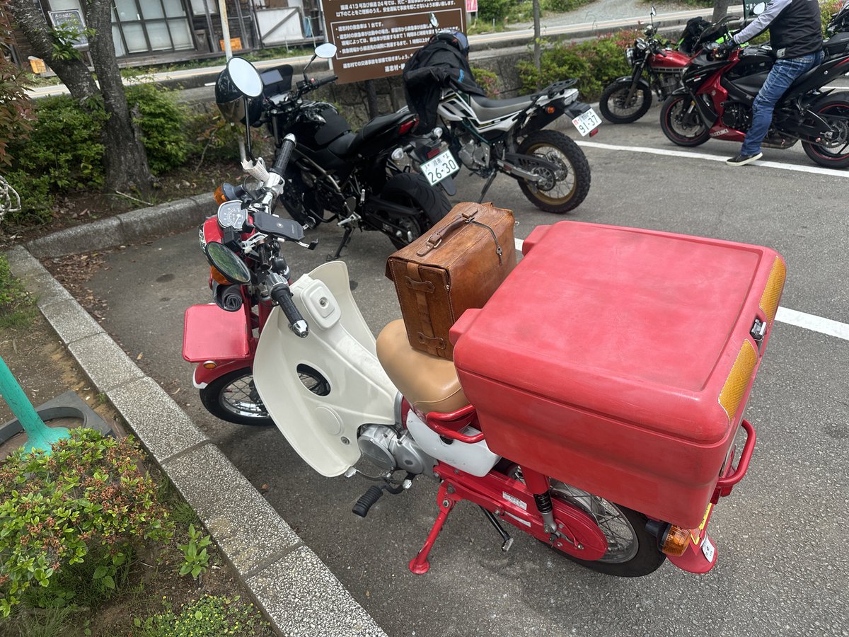 odaibapost's tweet photo. 道の駅どうしに到着するも、駐輪場のなかで自分以外は皆さん単車でした😅 https://t.co/LGGw54veGx