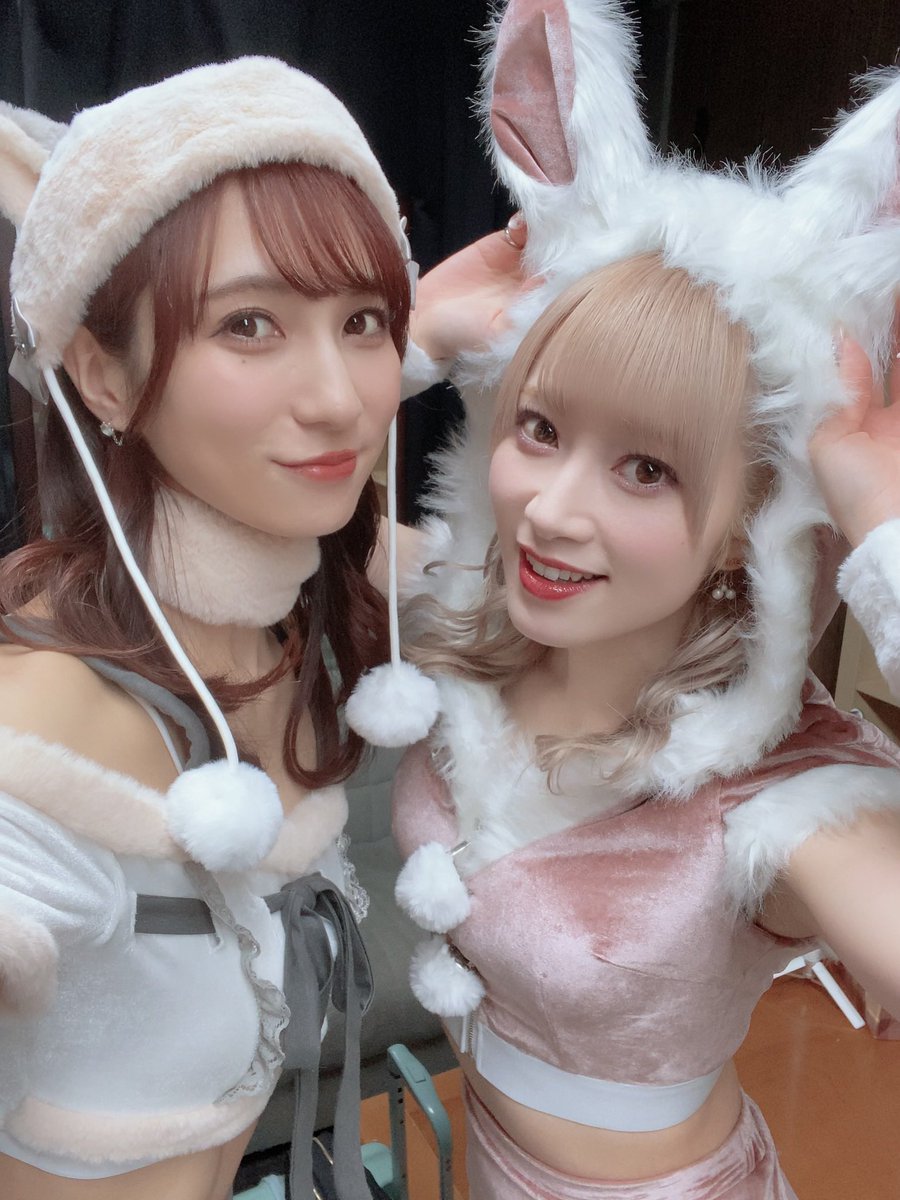 ic_chisato's tweet photo. 前回の生誕にもでてもらったばやし🐳
ビジュ良過ぎて何着ても似合っちゃうので今回はあえてシンプル衣装なんだよ〜✌️

ばやしのいつもと違う雰囲気お楽しみに！

チケットまだの方はお早めに〜っ！
https://t.co/fgXdVrF2HW https://t.co/Sy0kT2mN1i