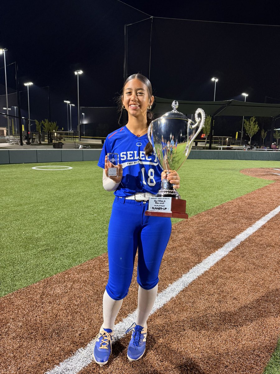 AZMijares's tweet photo. Time to get back to work tomorrow and get ready for the next one!
@SelectFPKS @316EliteSB @RecruitLook @DiamondLegacyEv
#fastpitch #classof2031 #pitcher #shortstop #3rdbase https://t.co/E7fJl64KDT