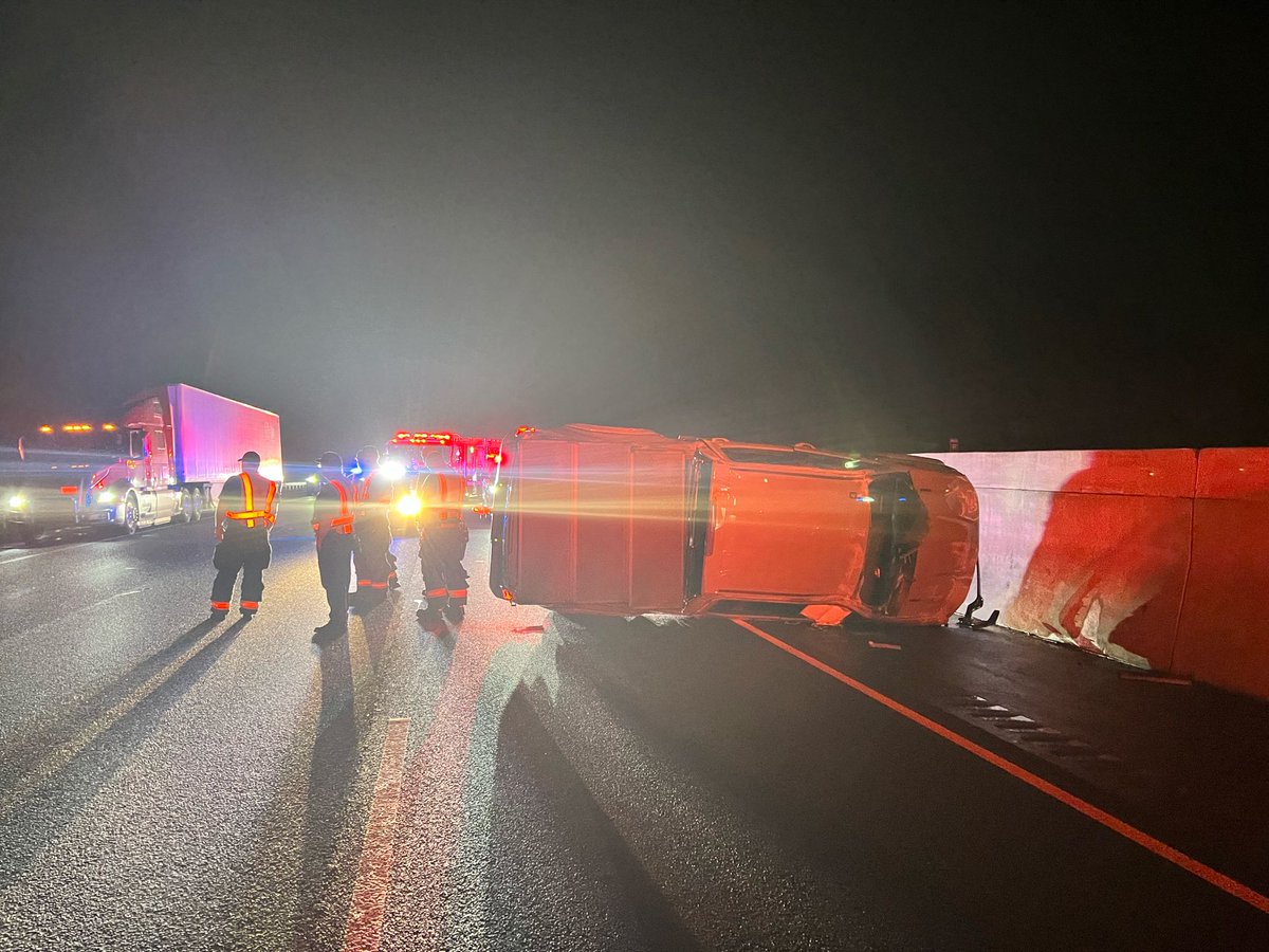 WestJacksonFire's tweet photo. MVC: Overturned Vehicle I-85S at the 132MM has two lanes blocked. https://t.co/3hYgxBwQ3b