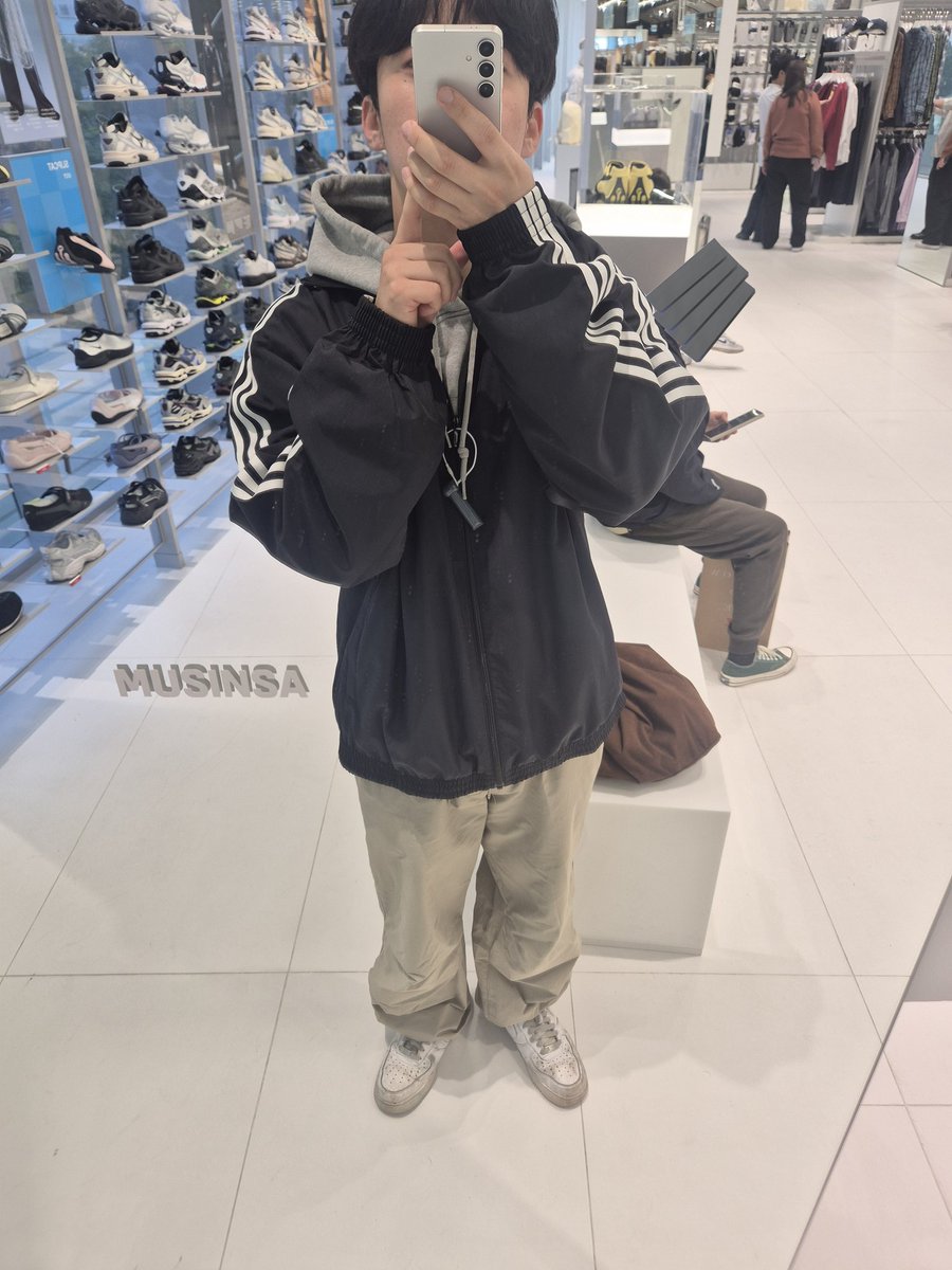 인역 tweet media