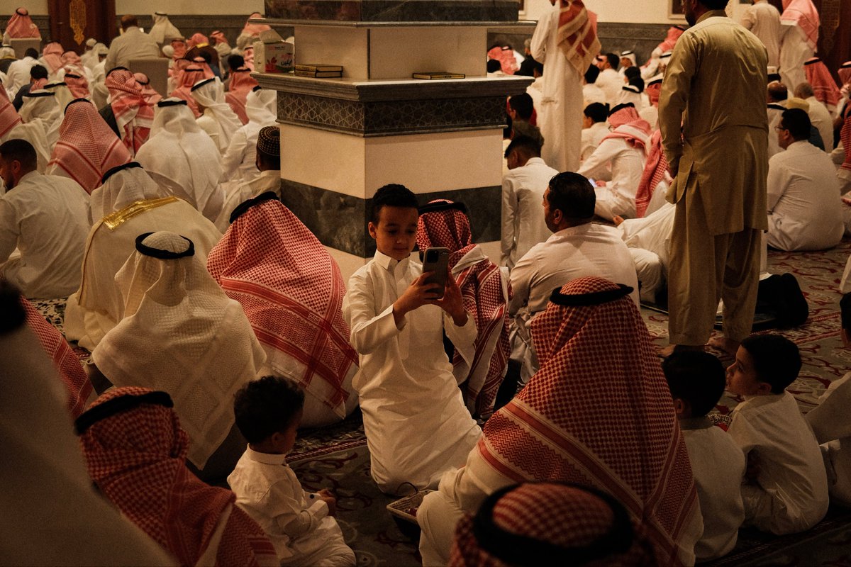 CDarchlve's tweet photo. صلاة العيد https://t.co/r10evviKWT