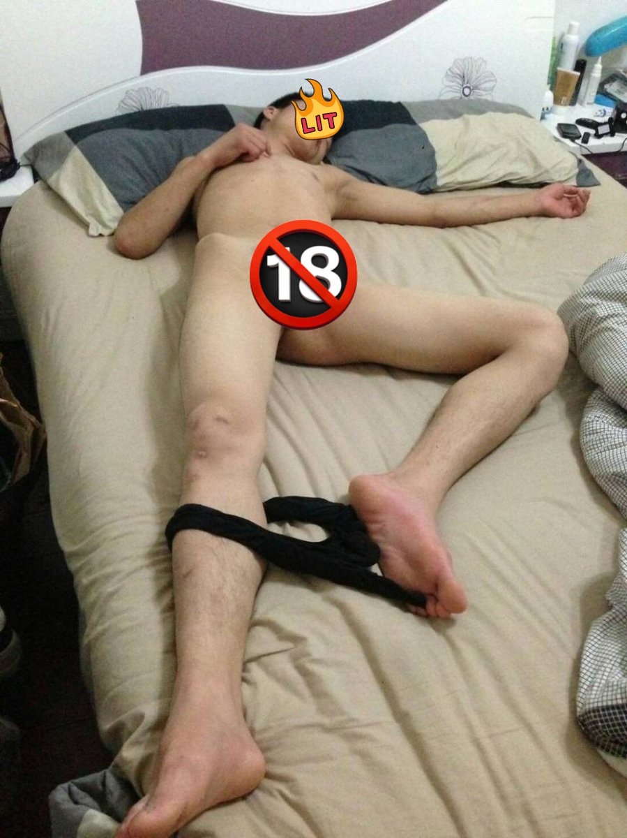 capriboy_16's tweet photo. Pov: lo mabok dikamar gue 🥵 https://t.co/l72FW2Kq8h