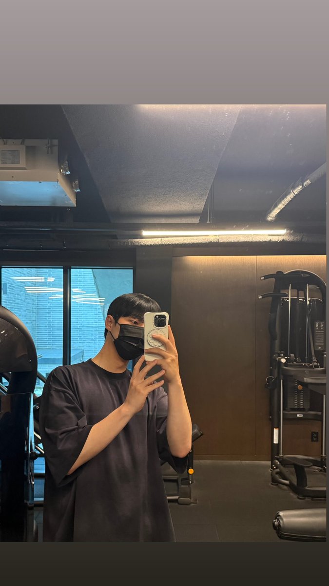 inhyufk's tweet photo. Accomplish gym duty today 🏋️‍♂️ https://t.co/GaeLUyhZP7