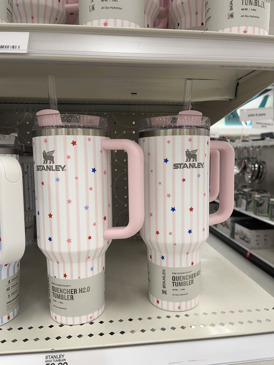 tunietunaaw's tweet photo. 🇺🇸 Stanley Star and Stripes collection🇺🇸
Collection พิเศษ น่ารักสุดๆค่า
กำลังฮิตที่เมกา✨

20oz 🛒1,890.-
30oz 🛒2,190.-
40oz 🛒2,490.-

📦ค่าส่งในไทย 60.- ค่ะ
📦ส่งของวันที่ 18/6

ในเว็บก็รับกดค่า☺️
#stanley #stanleyth #owala #พรีเมกา #พรีออเดอร์อเมริกา #รับหิ้ว https://t.co/HlGcSseHu6